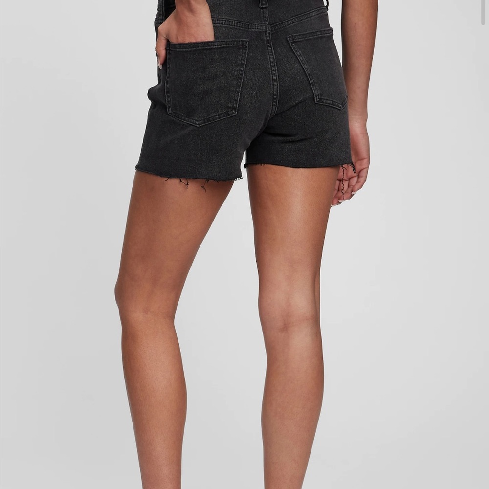NWT Gap 4" High Rise Denim Shorts with Washwell in Black - Picture 4 of 9